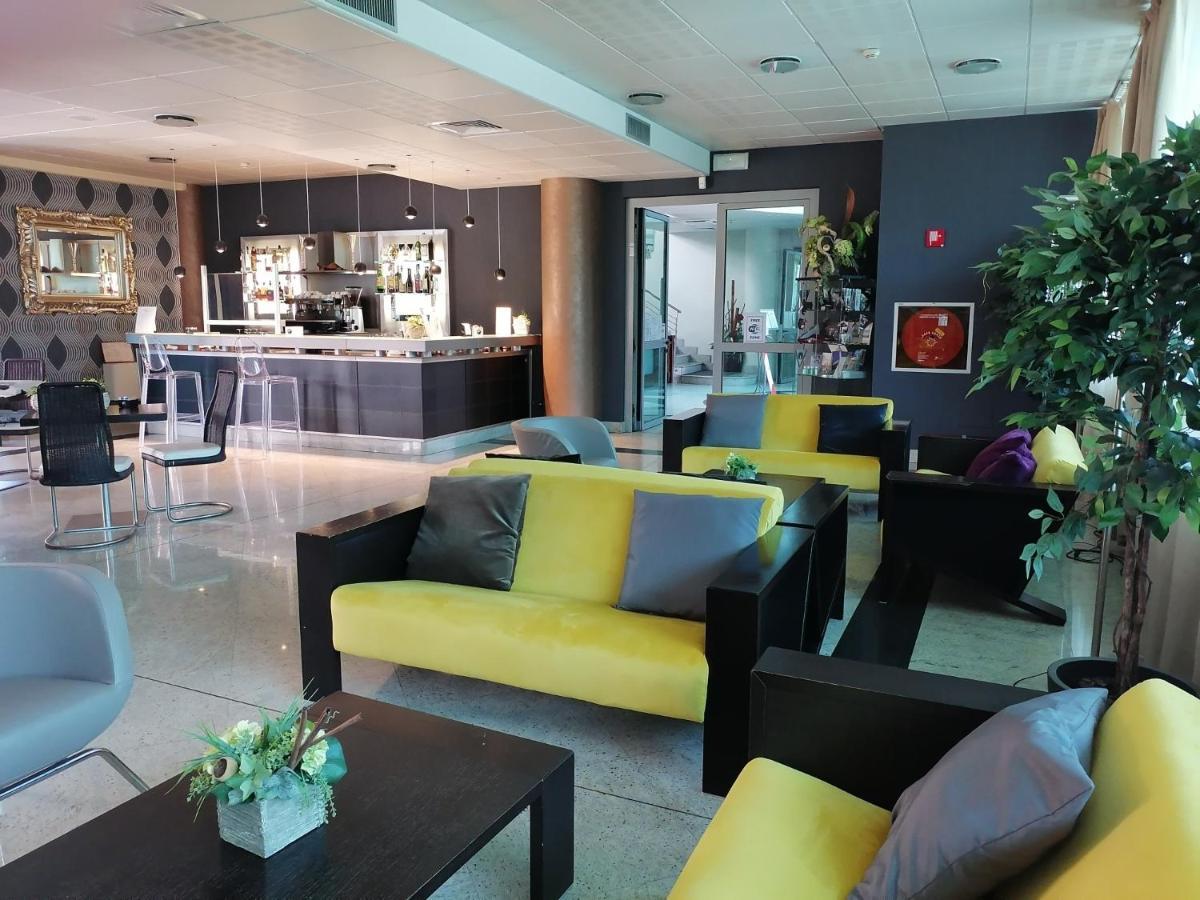 Hotel Parisi Nichelino Extérieur photo