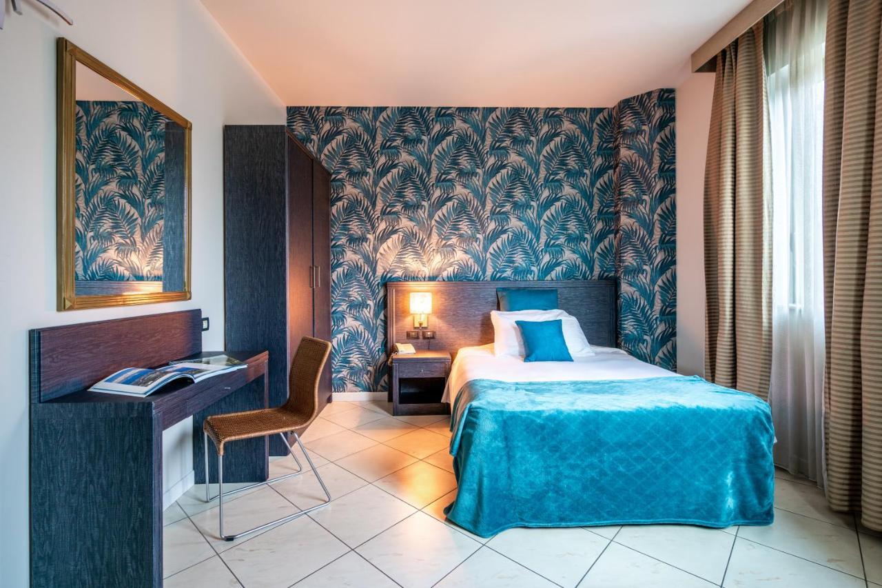 Hotel Parisi Nichelino Extérieur photo