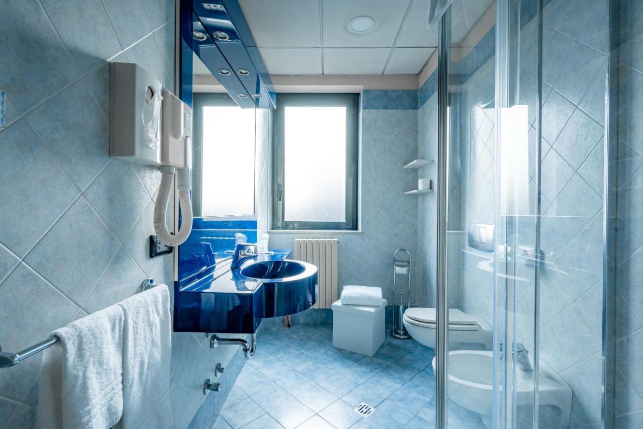 Hotel Parisi Nichelino Extérieur photo