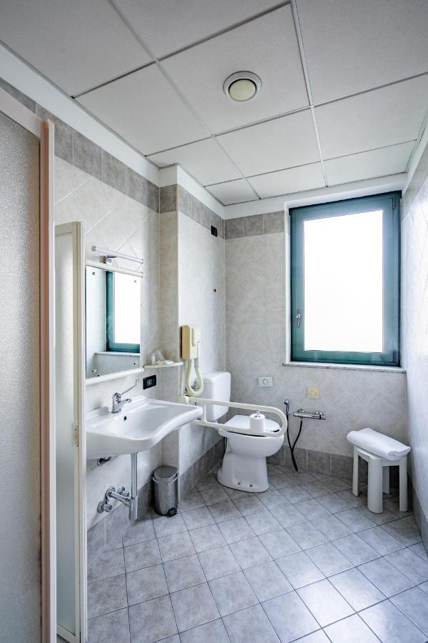 Hotel Parisi Nichelino Extérieur photo